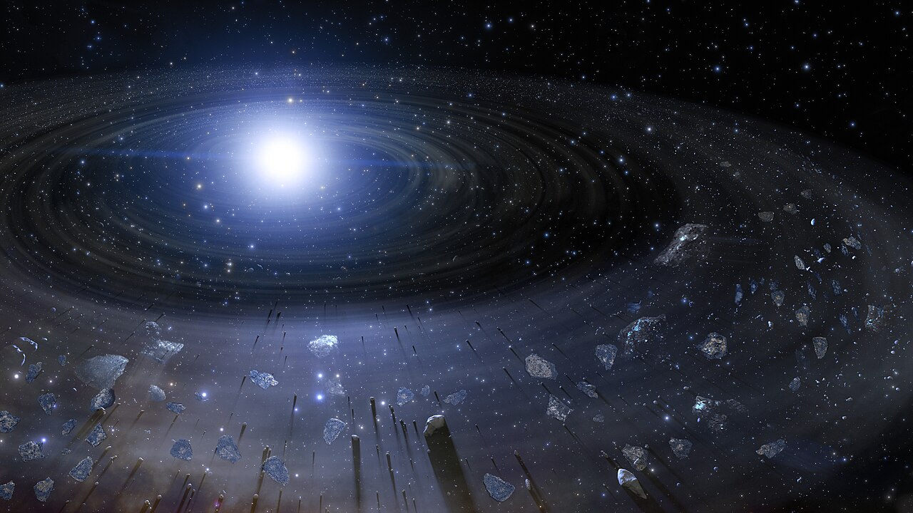 Ilustración artística de un disco de fragmentos rocosos alrededor de una enana blanca de luz azulada, sobre un fondo de estrellas